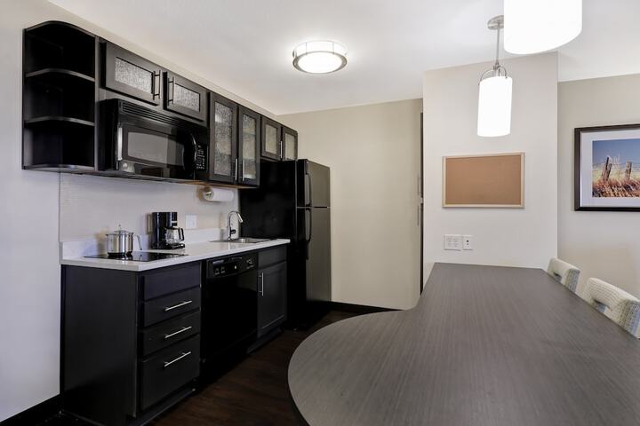 Candlewood Suites Indianapolis - South by IHG