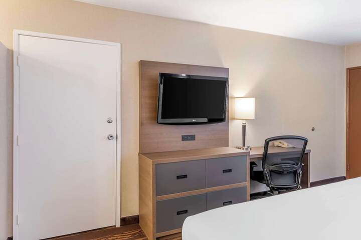 Room 48 of 54