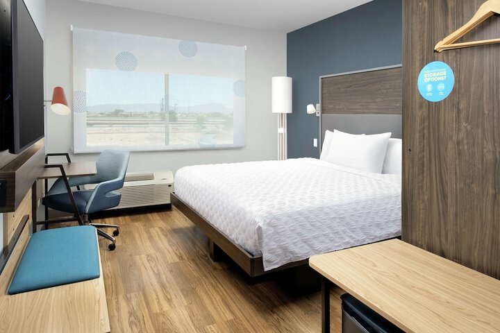 Room 18 of 27
