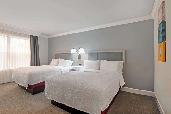 Hampton Inn & Suites Stamford