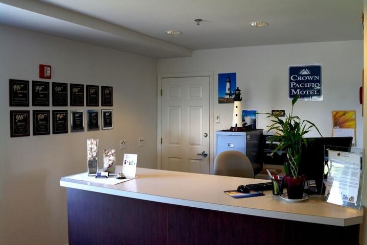 Travelodge by Wyndham Depoe Bay
