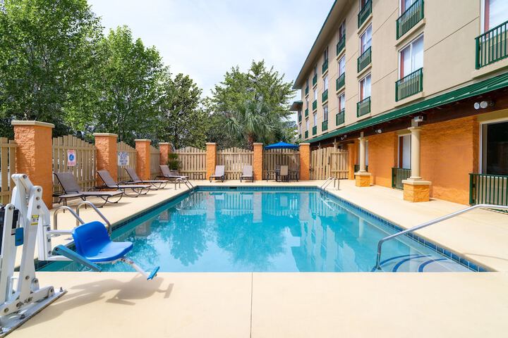 Pool 7 of 52