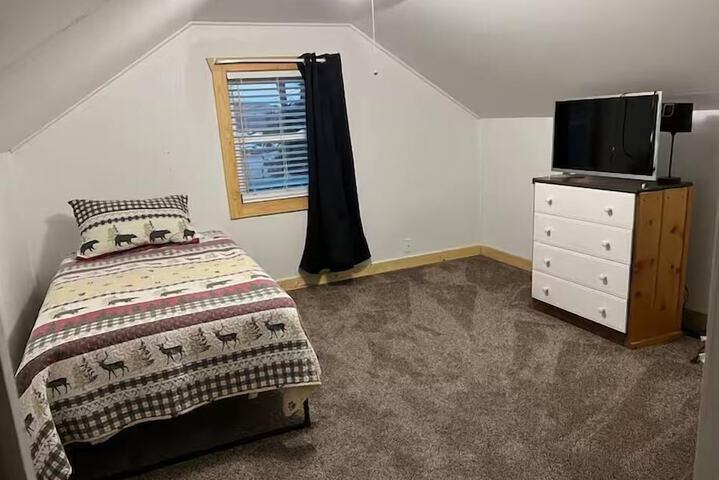 Room 40 of 153