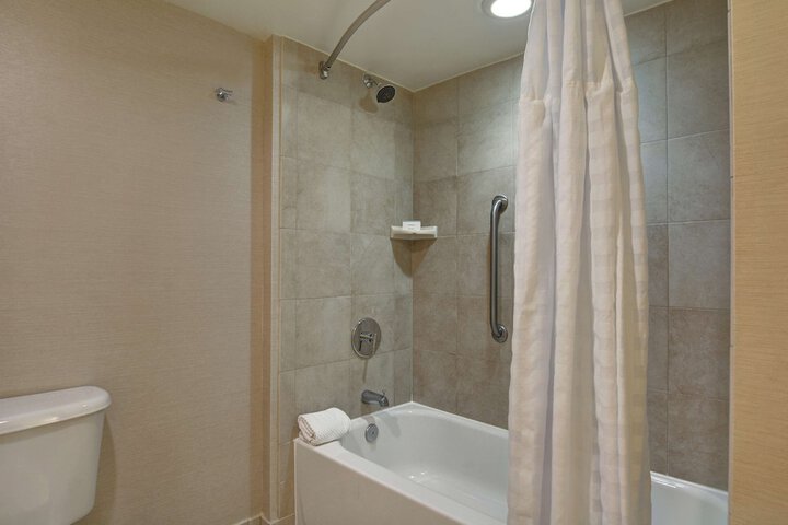 Embassy Suites Hotel Winston-Salem