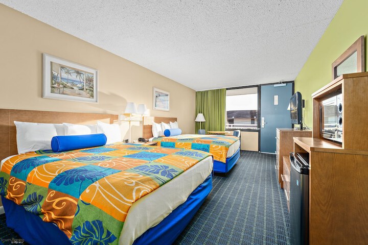 Room 11 of 23