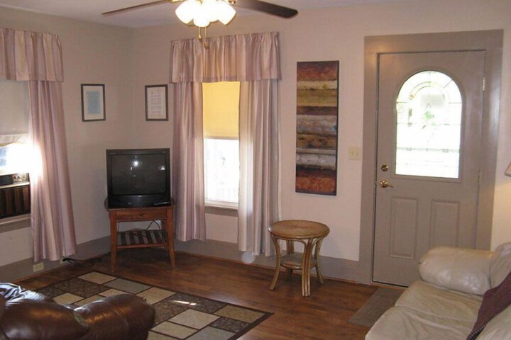 Room 10 of 31
