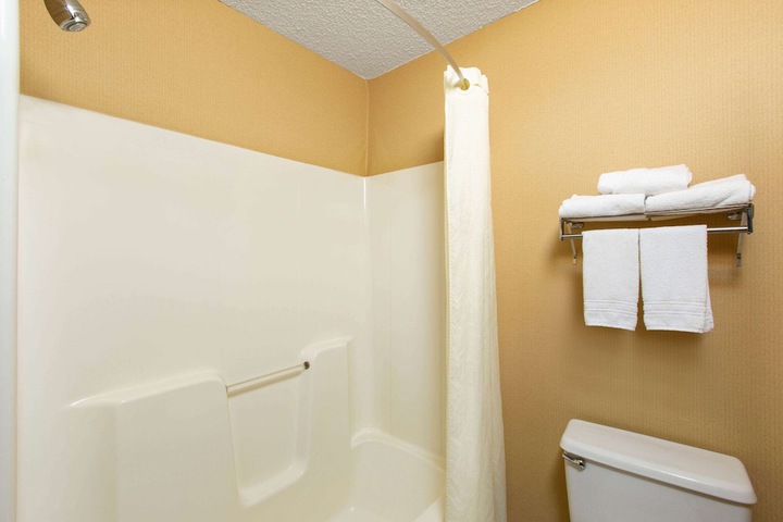 Room 34 of 42
