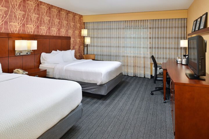 Courtyard by Marriott Detroit Utica