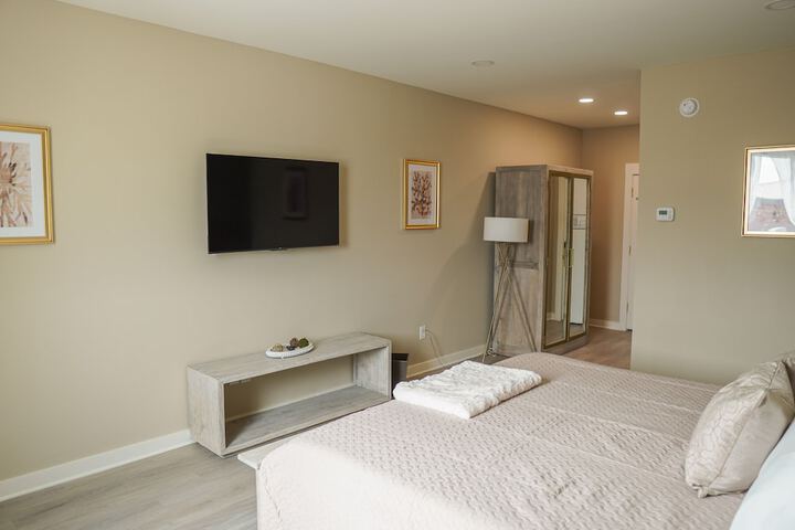 Room 27 of 30