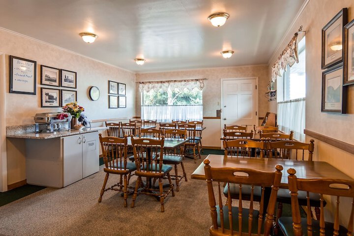 Baugh Motel SureStay Collection by Best Western