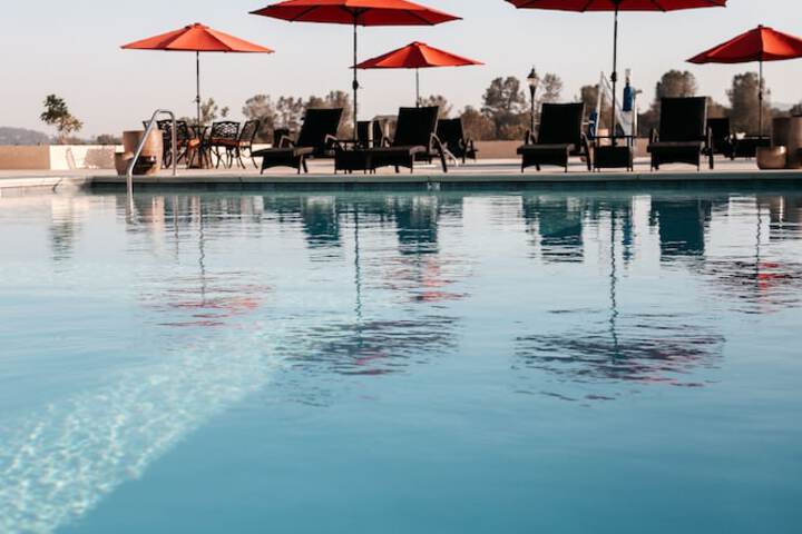Pool 19 of 68