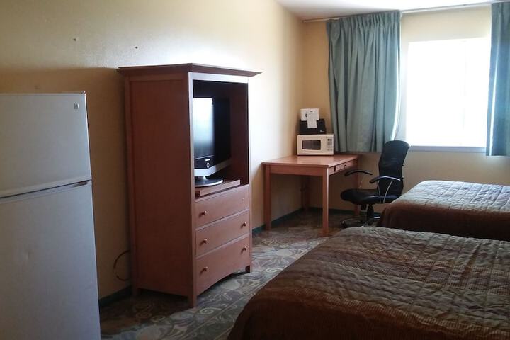 Room 13 of 18