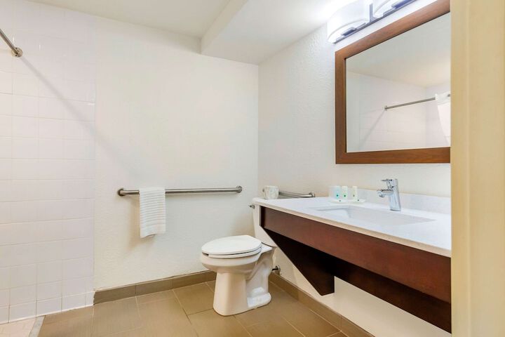 Room 20 of 36