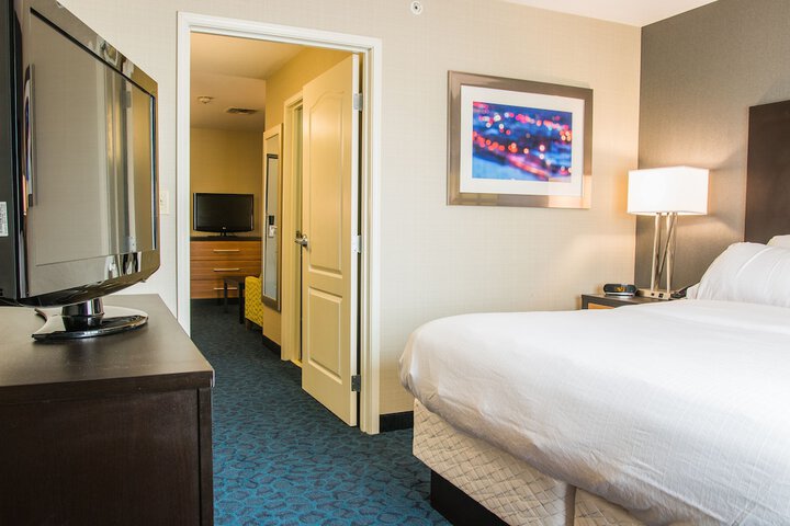 Holiday Inn Express & Suites Jackson by IHG