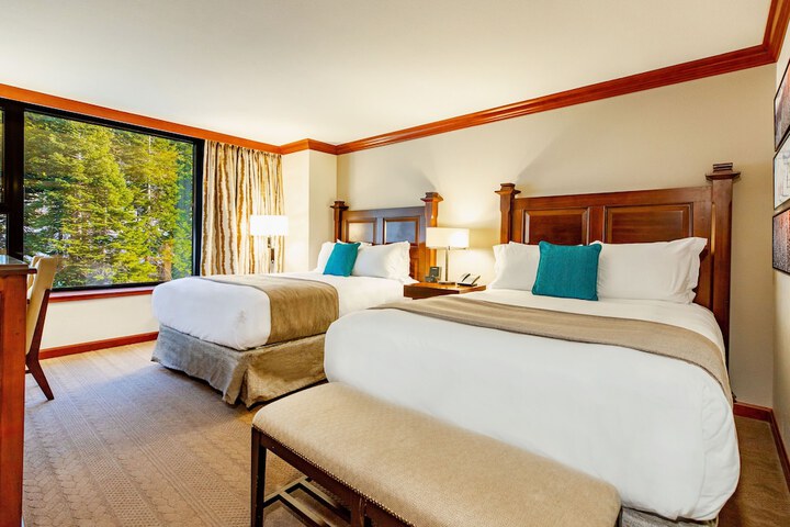 Everline Resort and Spa Lake Tahoe