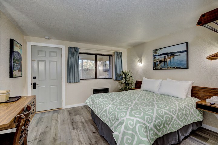 Room 5 of 21