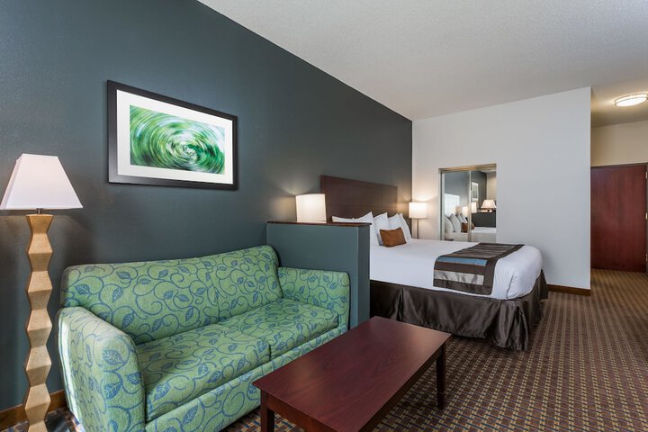 Room 7 of 19