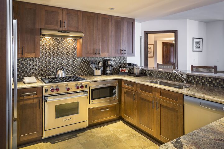 Madeline Hotel & Residences Auberge Collection