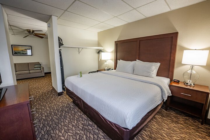 Room 18 of 46