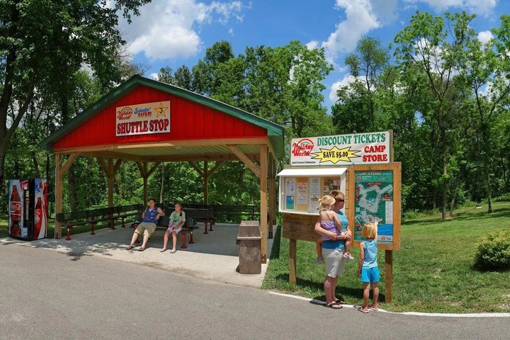 Lake Rudolph Campground & RV Resort