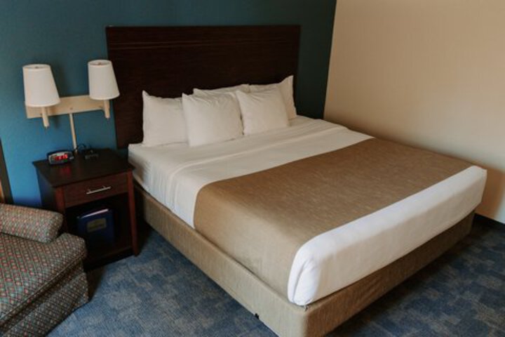 Room 98 of 168