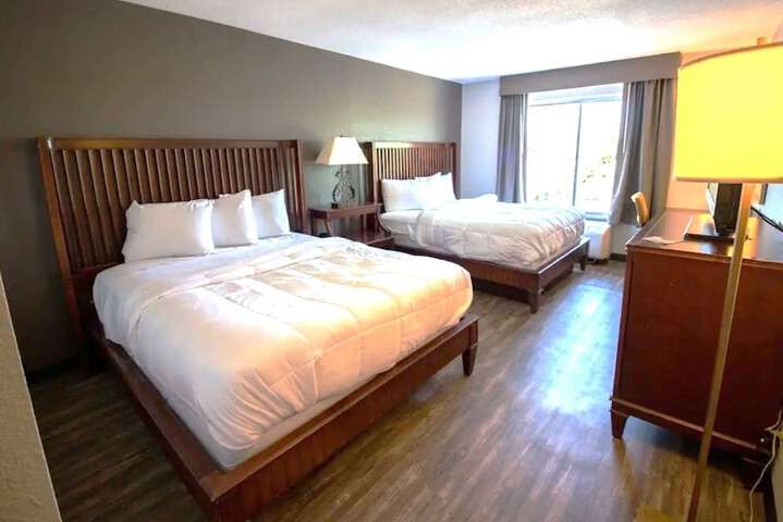 Room 43 of 111