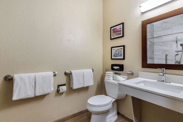 Comfort Suites San Antonio Airport North