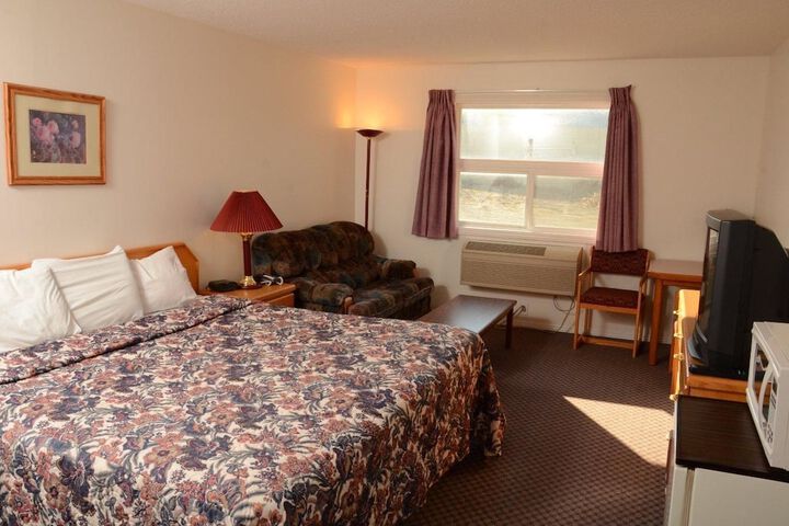 Room 19 of 38