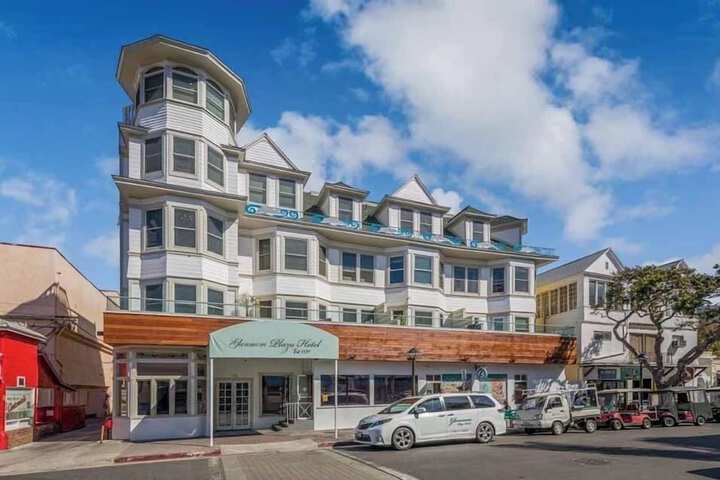 Glenmore Plaza Hotel