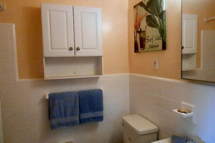 Room 33 of 79