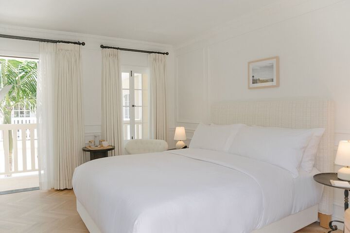Room 8 of 35