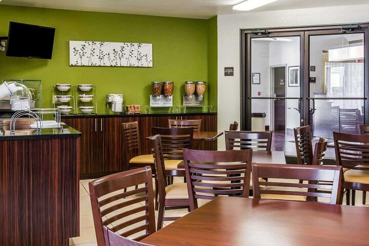 Sleep Inn Midland - Bay City West