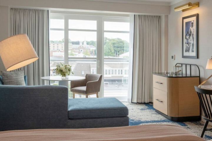 The Brenton Hotel