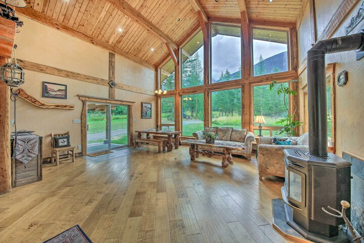 Private Deck & Mtn Views: Family Getaway in Eureka