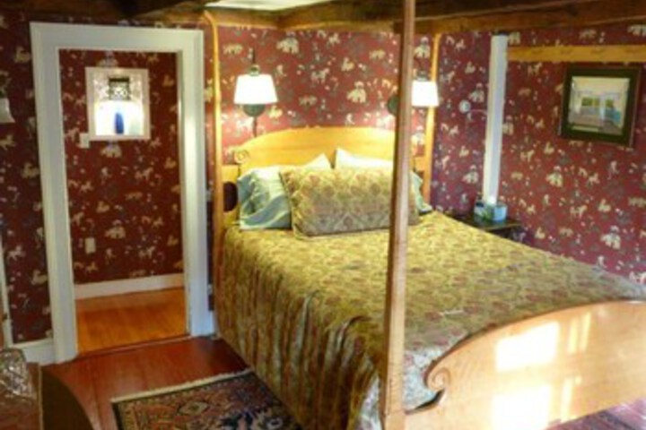 The Tolland Inn