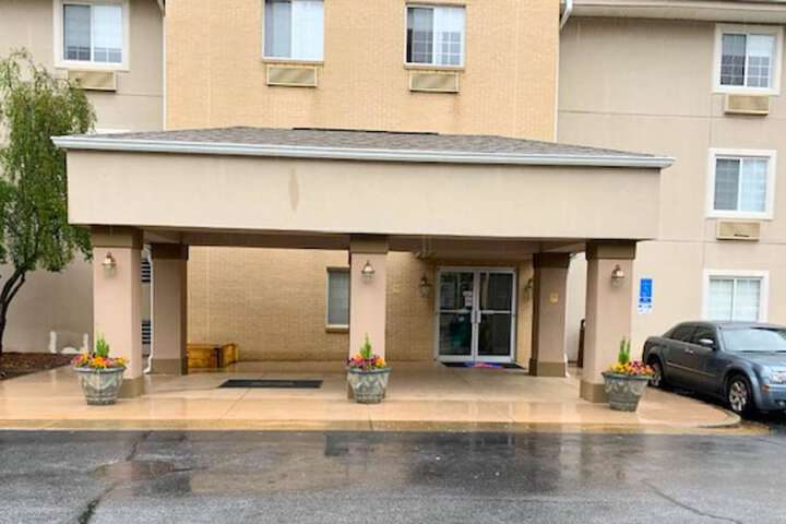 Hotel 4 of 41