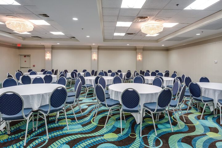 Ballroom/Hall 51 of 54