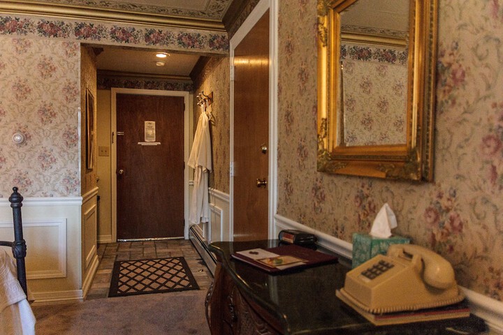 Room 97 of 223