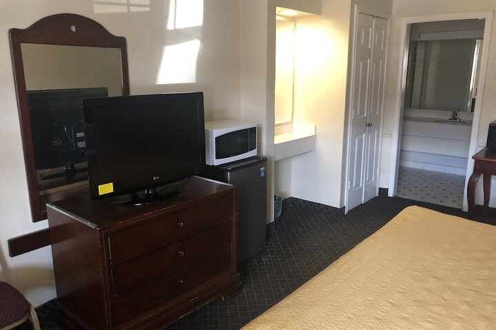 Room 46 of 57