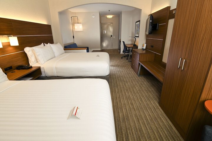 Room 45 of 126
