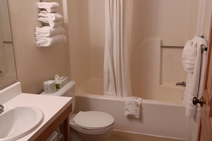 Room 18 of 38