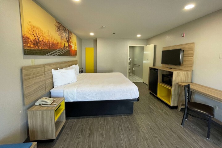 Room 19 of 25