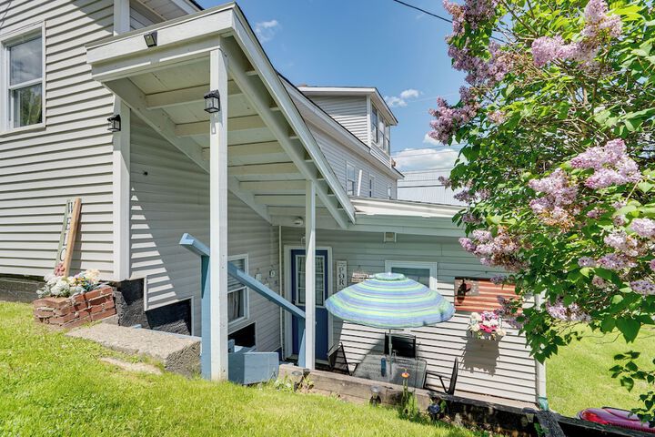 Steps to Crystal Lake: Spacious Retreat w / Views