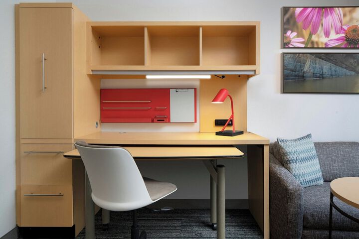 Room 16 of 34