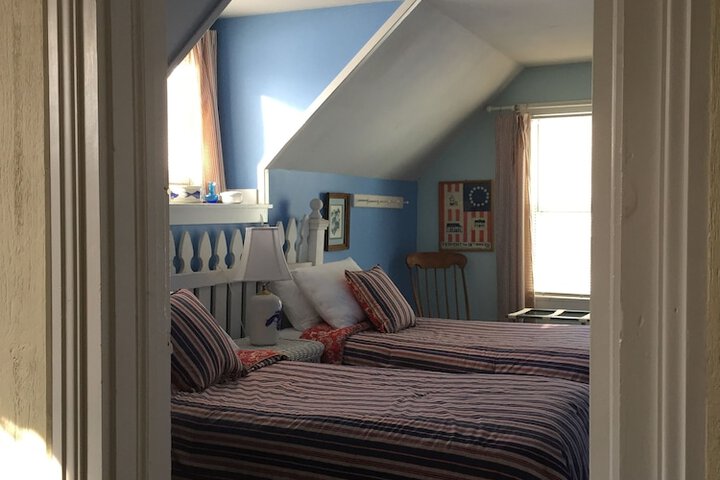 Room 26 of 70