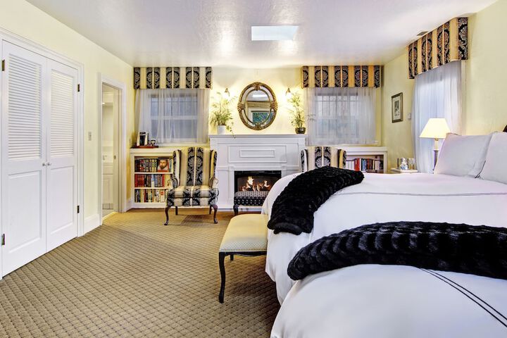 Room 42 of 72