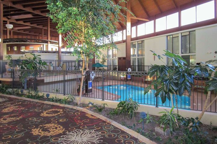 Radisson Hotel Lenexa Overland Park