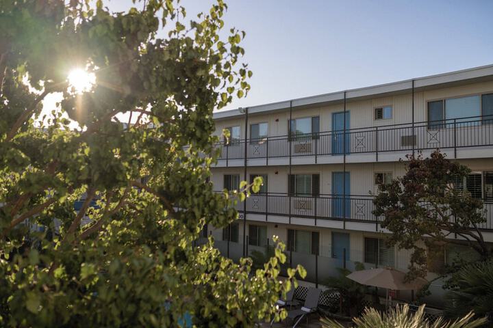 Hotel 6 of 161
