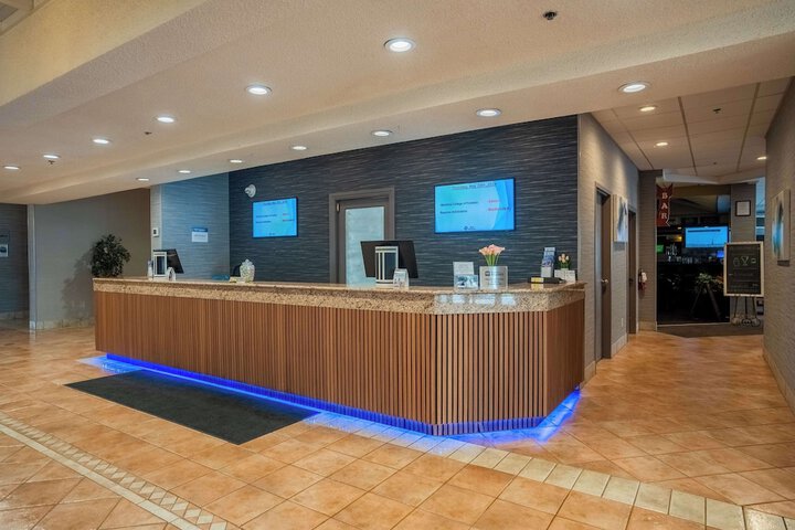 Hotel Interior 20 of 64