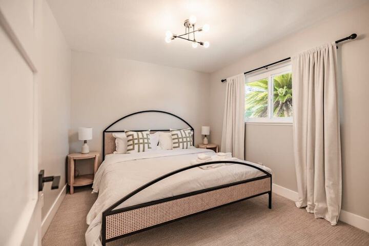 at Marbella Lane - Cozy Modern Home w / Relaxing Design & Pool